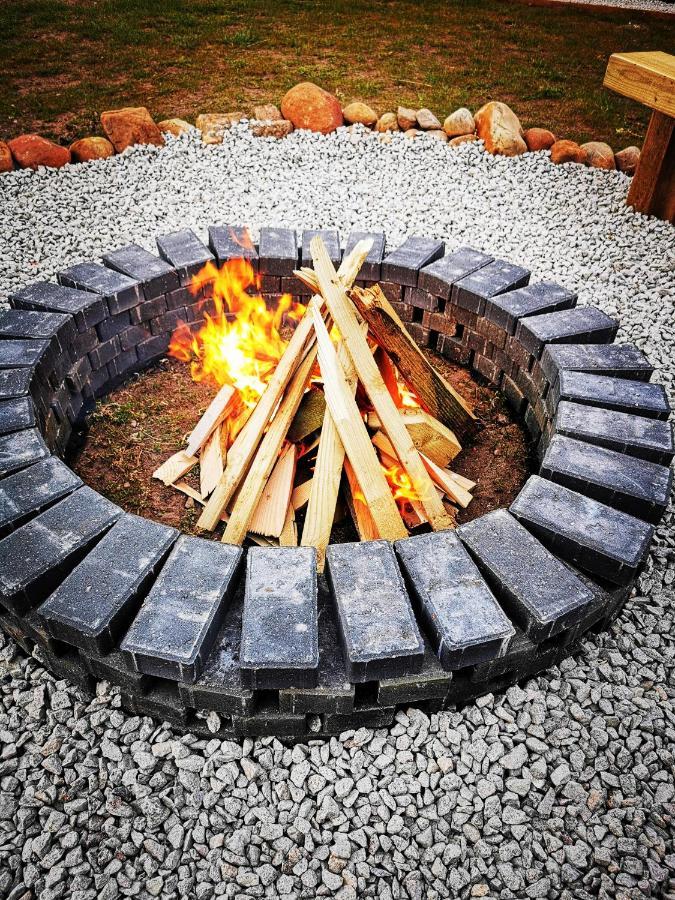 ホテルGowanview Glamping バンフ エクステリア 写真