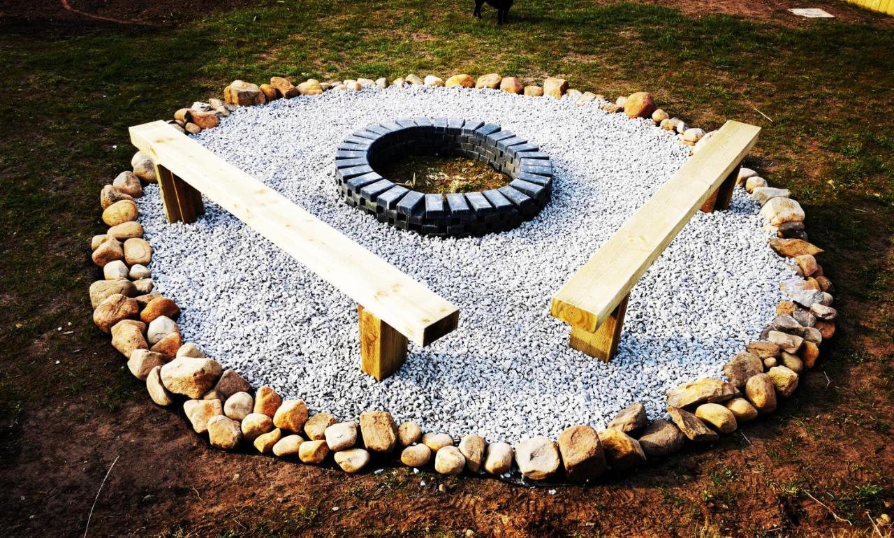 ホテルGowanview Glamping バンフ エクステリア 写真